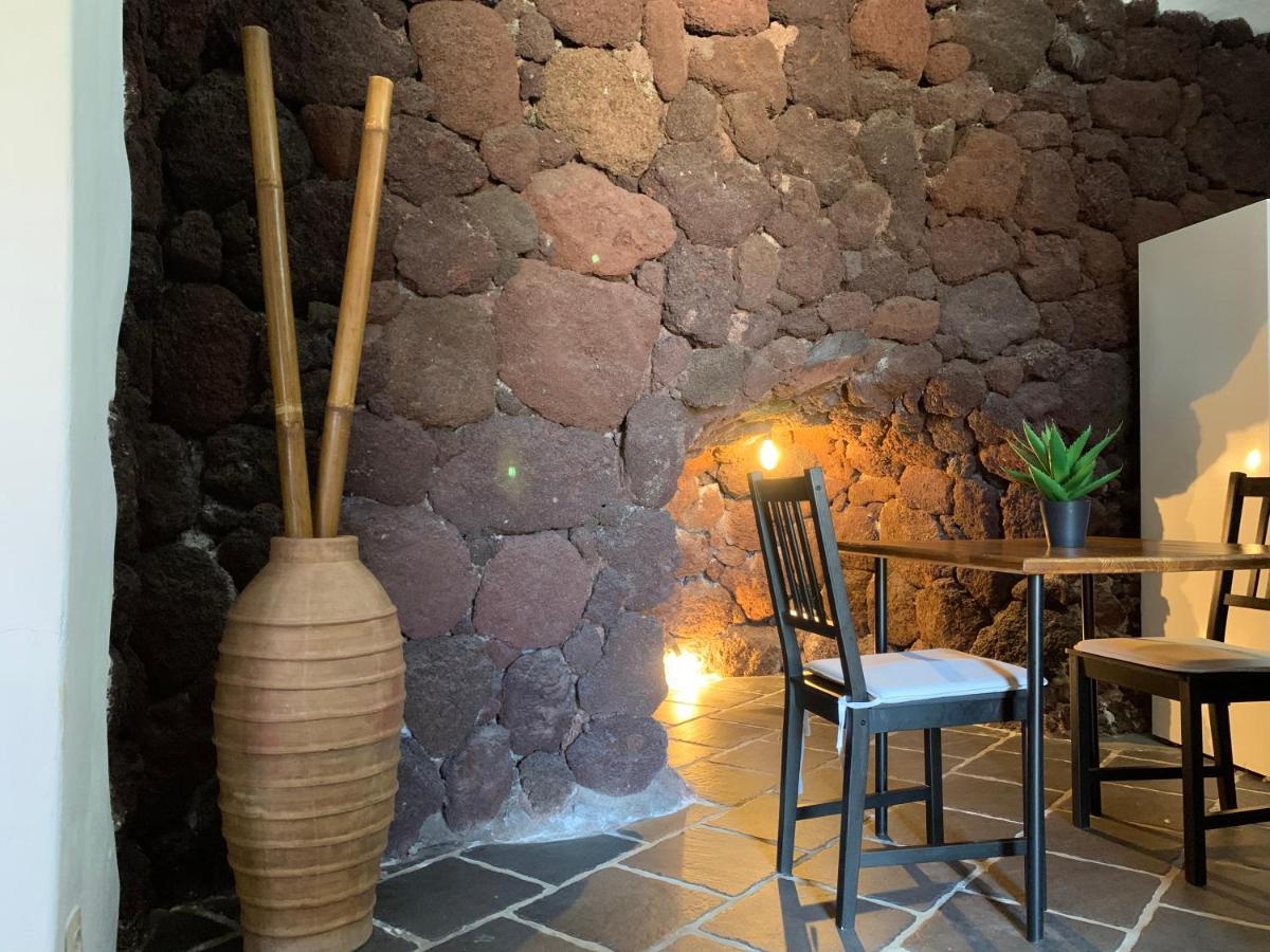 La Cueva De Villa Gardel อิคอดเดลอสวินอส ภายนอก รูปภาพ