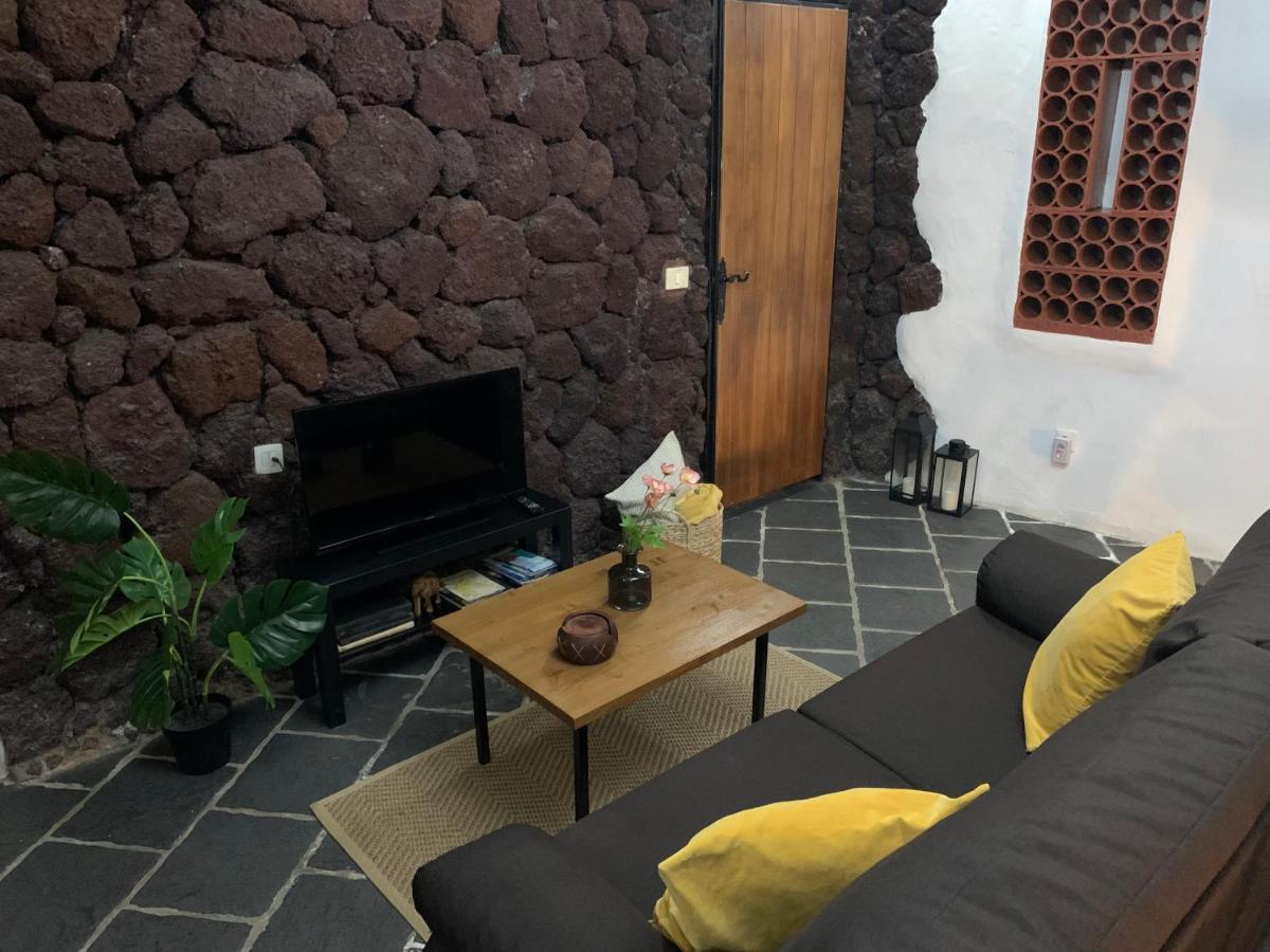 La Cueva De Villa Gardel อิคอดเดลอสวินอส ภายนอก รูปภาพ